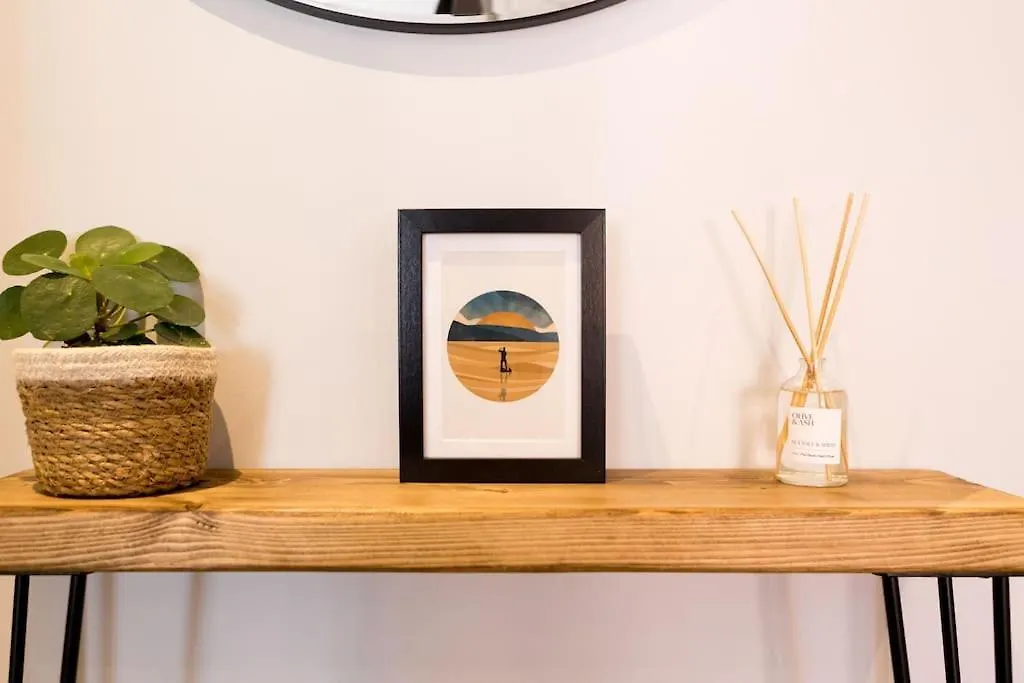 Stylish 1 Bed Apartment In Westbourne With Parking Bournemouth United Kingdom